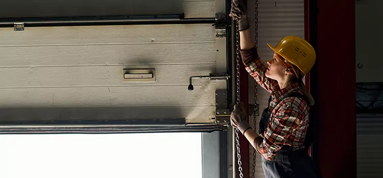 Addressing Common Garage Door Stoppage Issues in Islip, NY